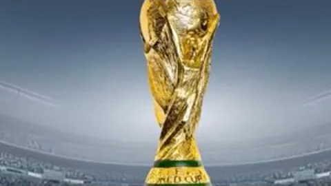 奈特远投三分命中，李添荣快速反击还以三分炮